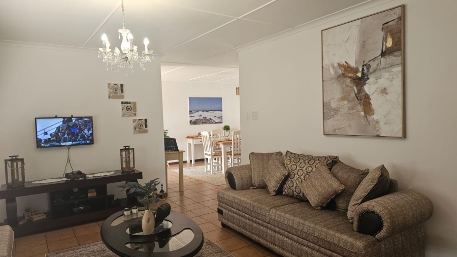 4 Bedroom Property for Sale in Stilbaai Wes Western Cape